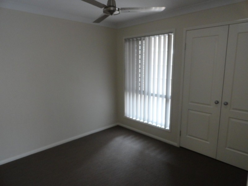 2/12 Tempest Drive, Glenvale QLD 4350