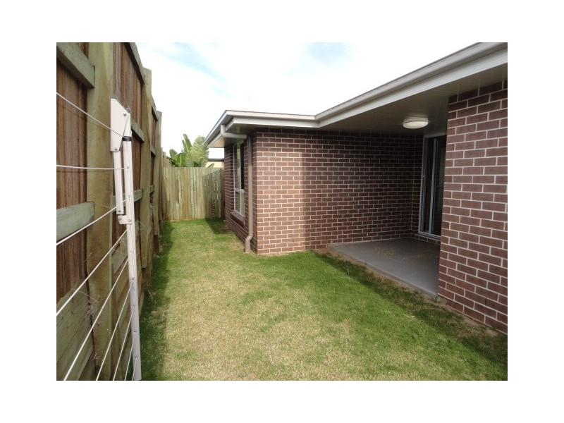 2/12 Tempest Drive, Glenvale QLD 4350