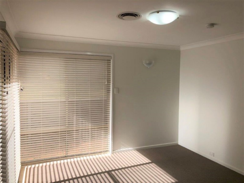 1 Mina Street, Rangeville QLD 4350