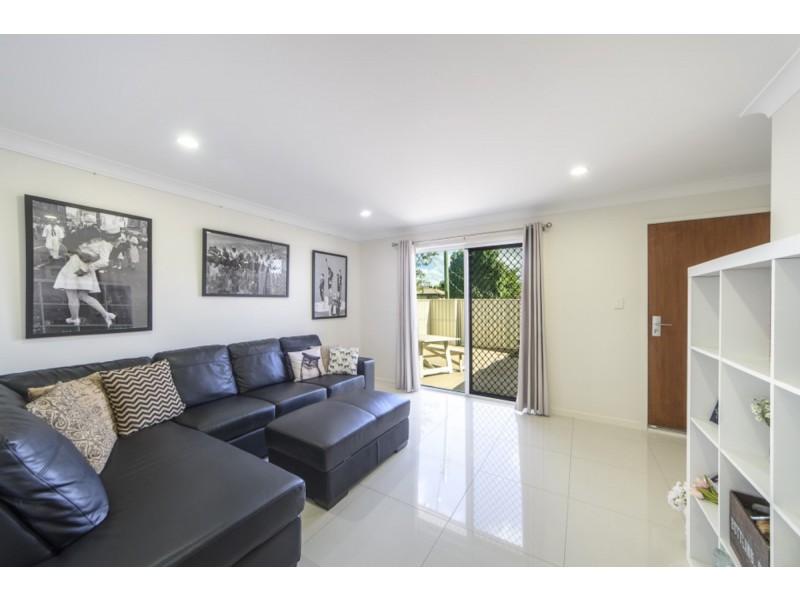 4/3 Phyllis Street, Harristown QLD 4350