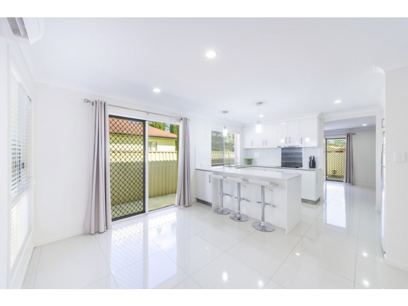 4/3 Phyllis Street, Harristown QLD 4350