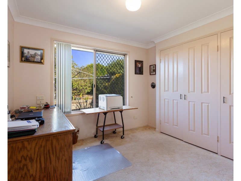 2 Daisy Court, Middle Ridge QLD 4350
