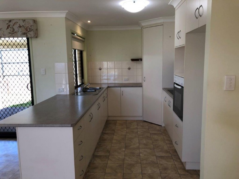 2/12 Underwood Crescent, Harristown QLD 4350