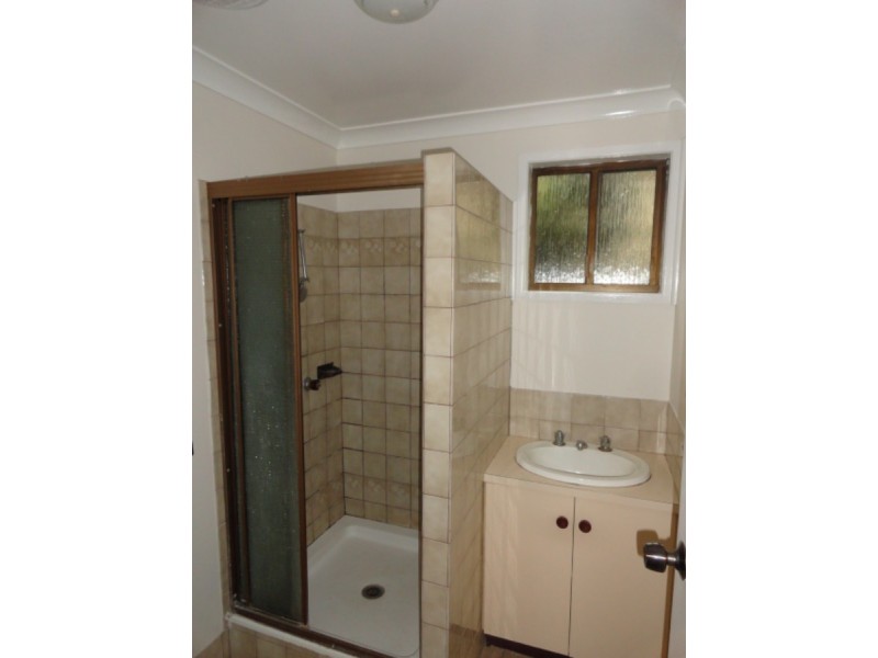 1/11 Agnes Street, Centenary Heights QLD 4350