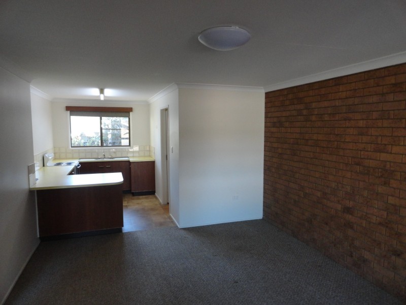 1/11 Agnes Street, Centenary Heights QLD 4350