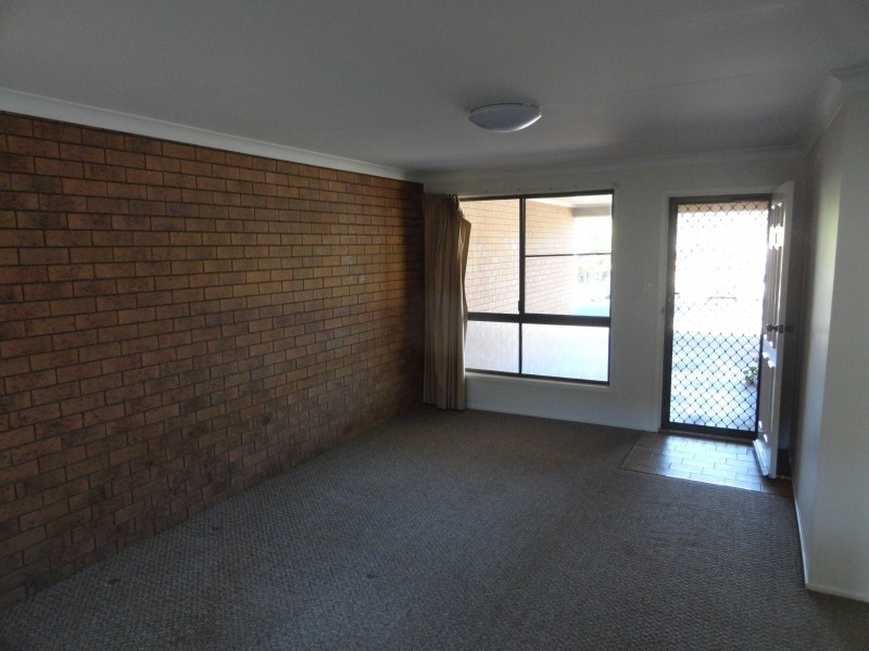 1/11 Agnes Street, Centenary Heights QLD 4350