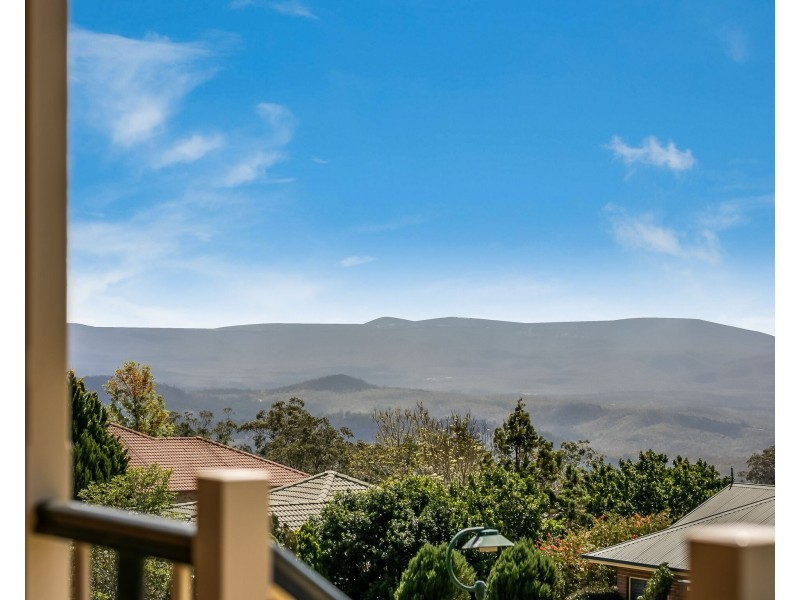 7 Martindale Court, Mount Lofty QLD 4350