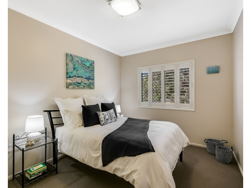 7 Martindale Court, Mount Lofty QLD 4350