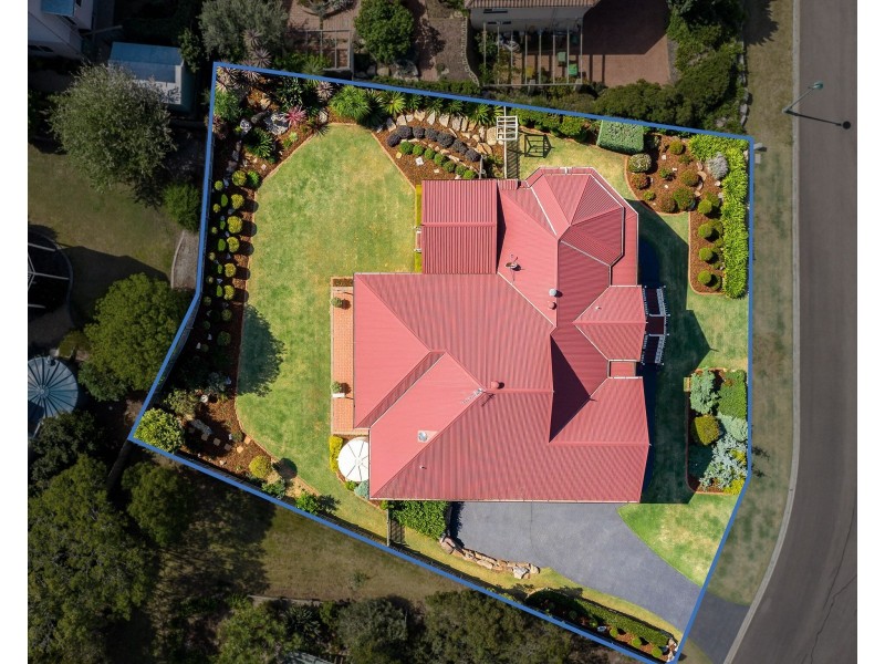 7 Martindale Court, Mount Lofty QLD 4350