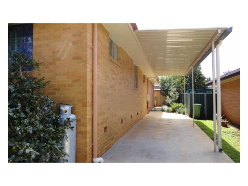 7 Cleary Street, Centenary Heights QLD 4350