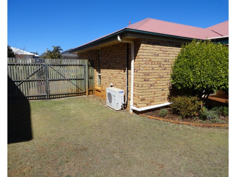 117 Spring Street, Middle Ridge QLD 4350