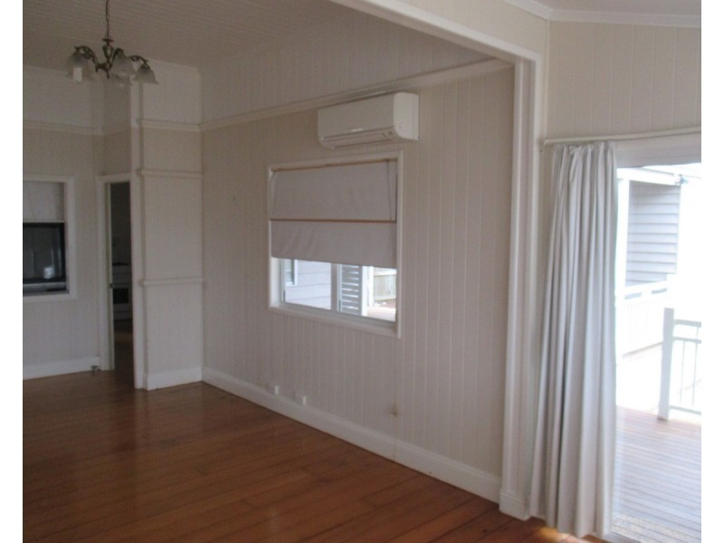 137 Holberton Street, Newtown QLD 4350