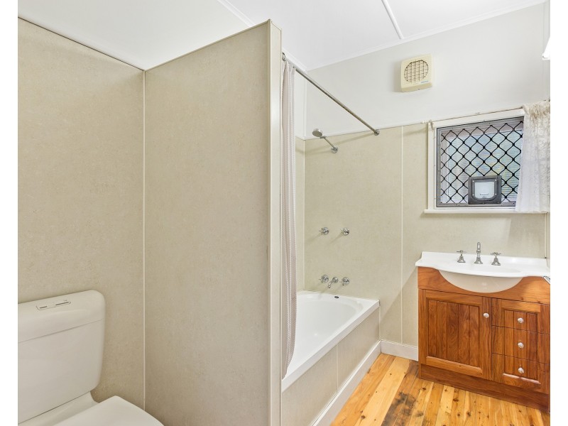 66 Underwood Crescent, Harristown QLD 4350