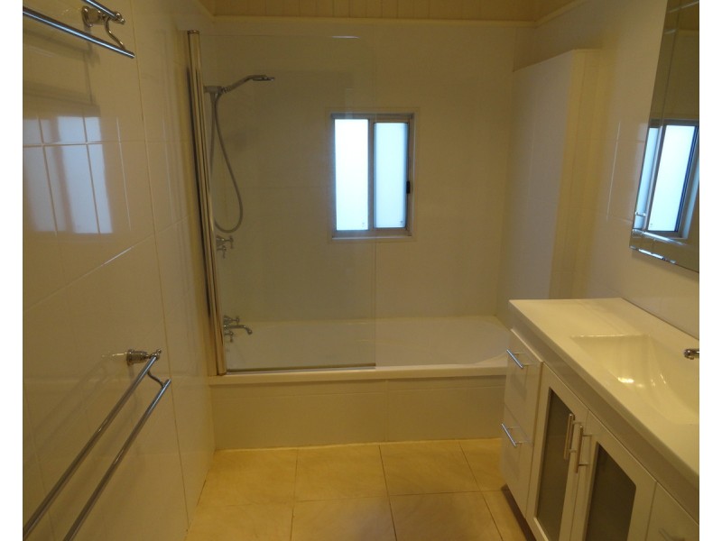 40 Dalmeny Street, Wilsonton QLD 4350