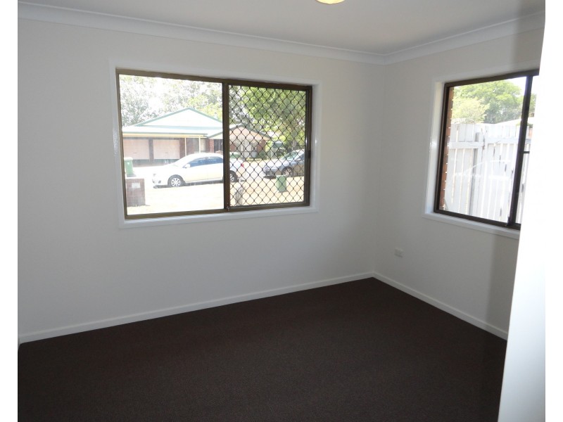 1/10 Hanna Court, Kearneys Spring QLD 4350