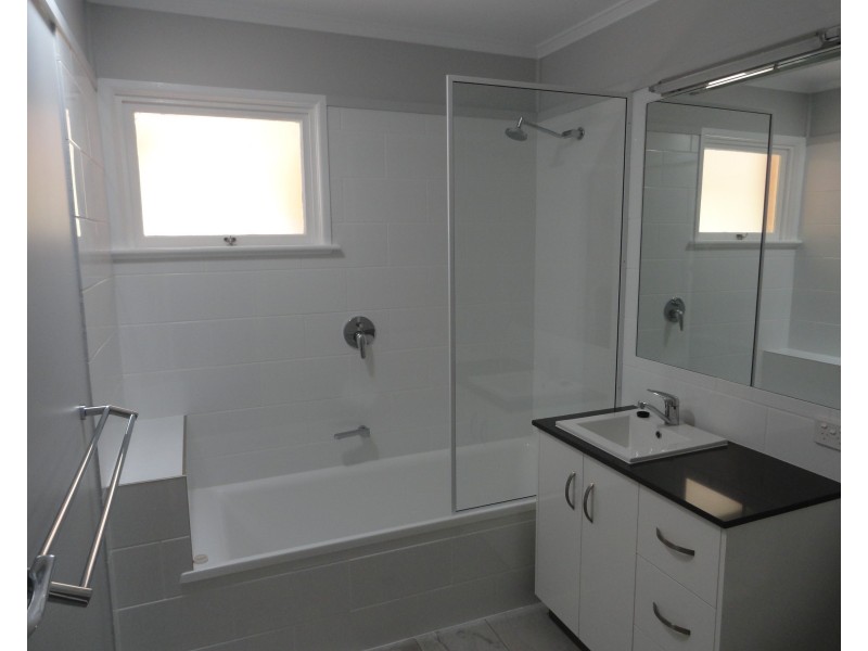 25 South Street, Rangeville QLD 4350