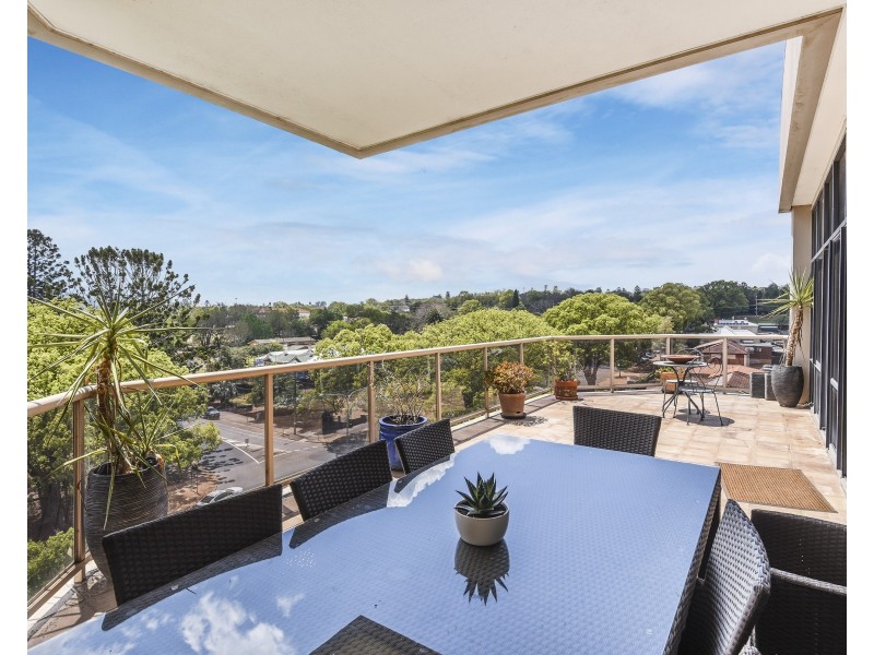 24/80 Margaret  Street, East Toowoomba QLD 4350