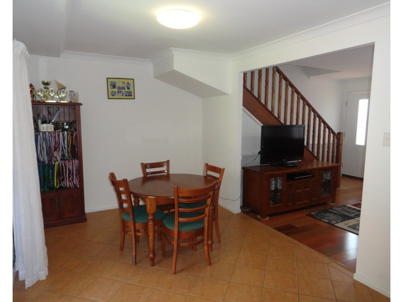 11/27 Gladstone Street, Newtown QLD 4350