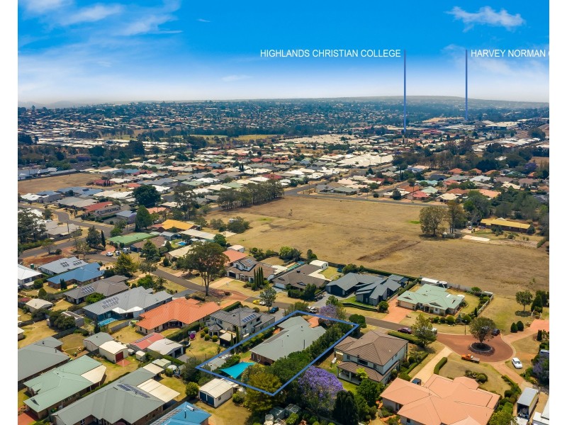 16 Parsley Drive, Middle Ridge QLD 4350