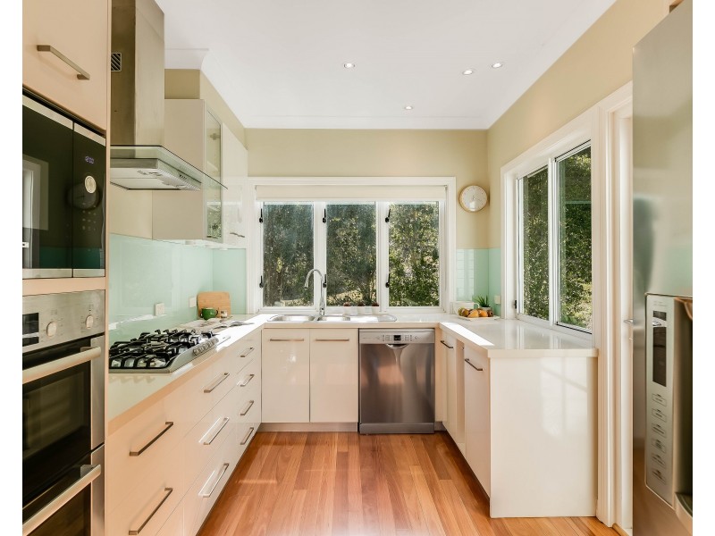 16 Flagstone Creek Road, Middle Ridge QLD 4350
