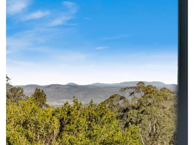 16 Flagstone Creek Road, Middle Ridge QLD 4350