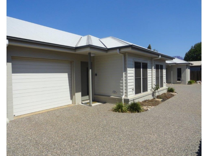 3/138 Hill Street, Newtown QLD 4350