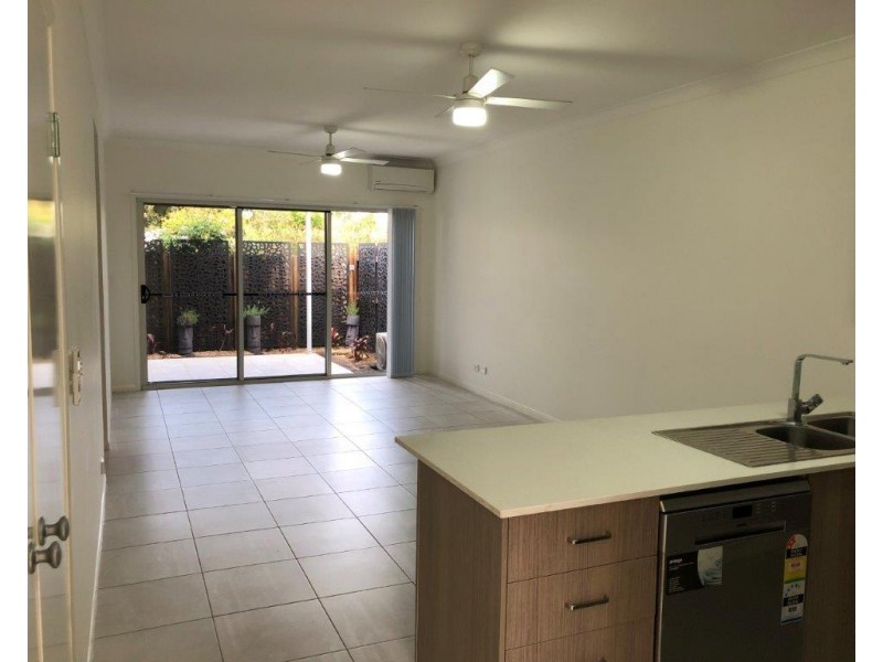 3/138 Hill Street, Newtown QLD 4350
