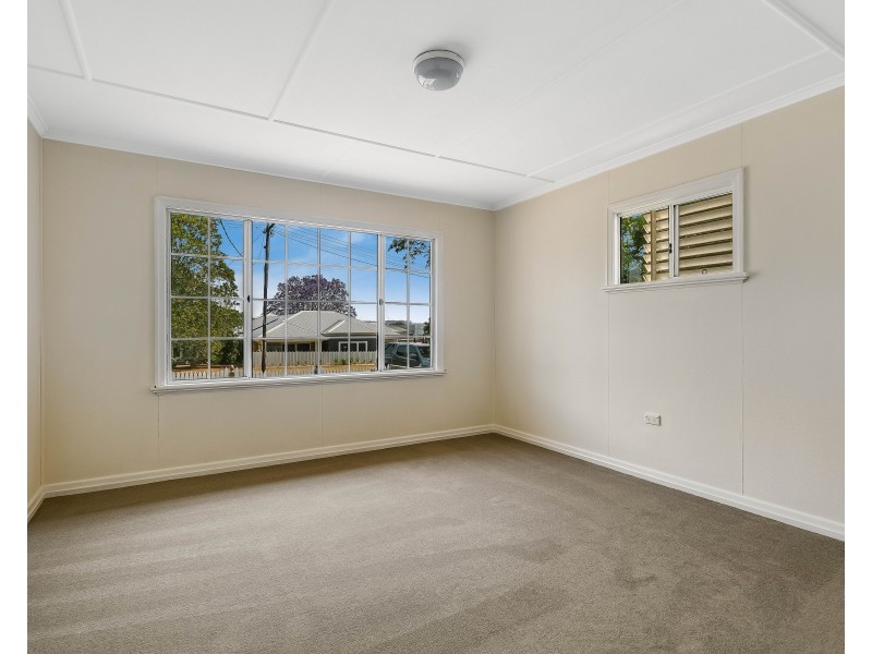 37 Parsons Street, Rangeville QLD 4350