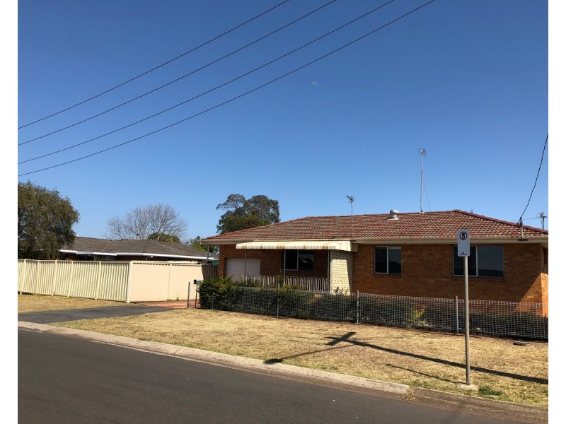 290 North Street, Rockville QLD 4350