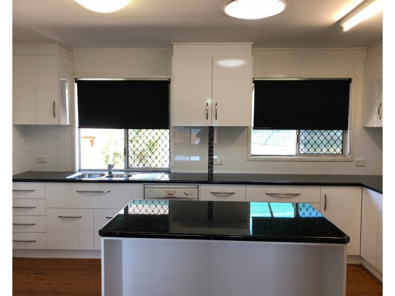 290 North Street, Rockville QLD 4350