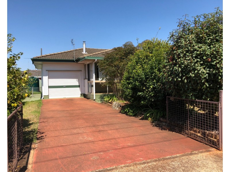 292 North Street, Rockville QLD 4350