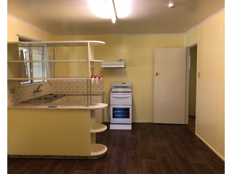 292 North Street, Rockville QLD 4350