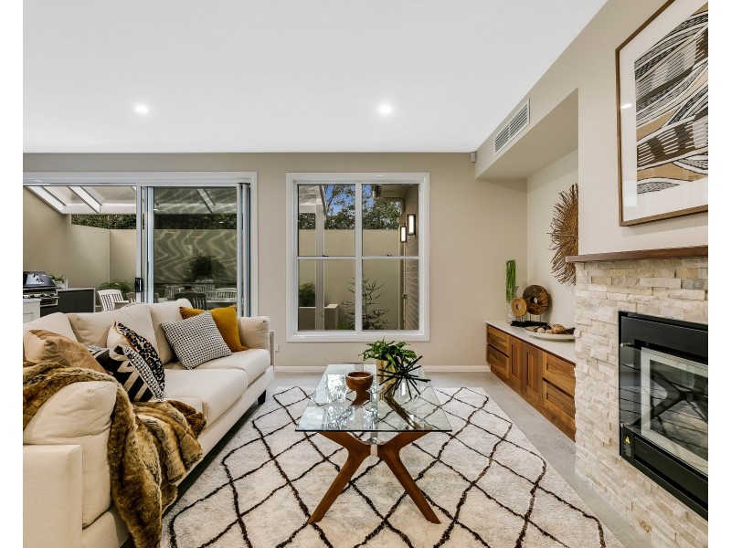 2/3 Stonehaven Street, Mount Lofty QLD 4350