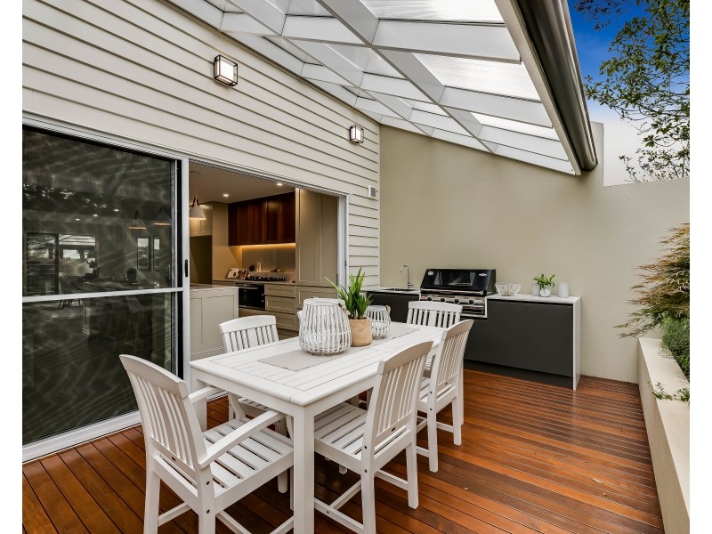 2/3 Stonehaven Street, Mount Lofty QLD 4350