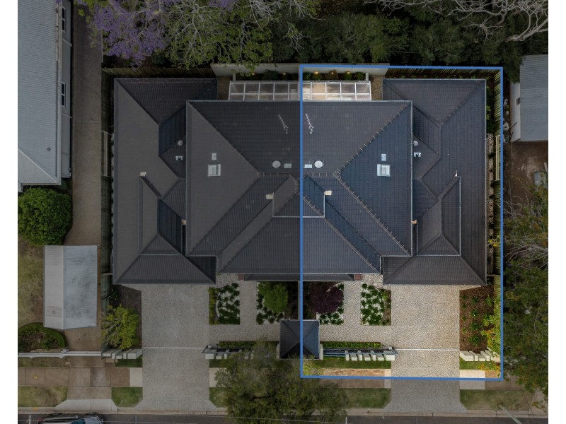 2/3 Stonehaven Street, Mount Lofty QLD 4350