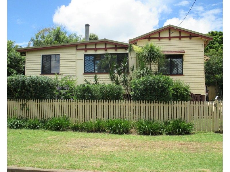 8 Venture Street, North Toowoomba QLD 4350