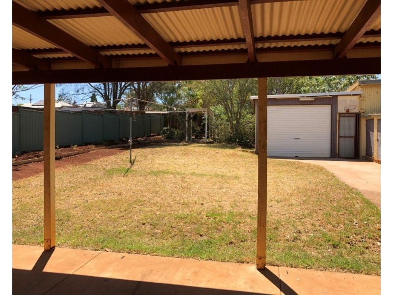 8 Venture Street, North Toowoomba QLD 4350