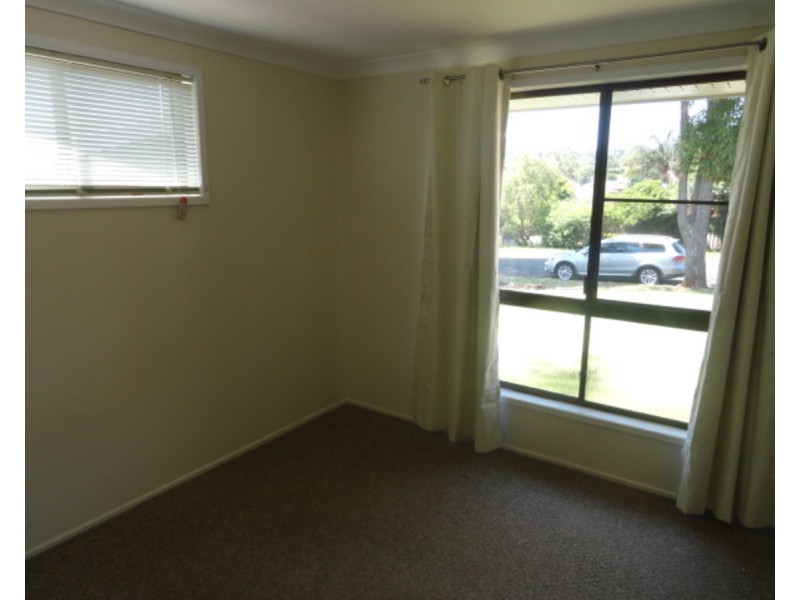 2/11 Agnes Street, Centenary Heights QLD 4350