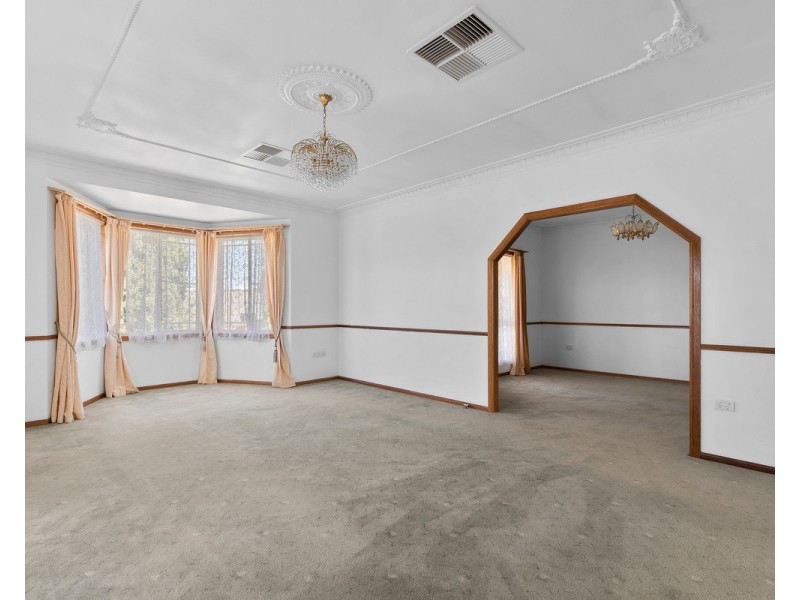 341 Spring Street, Kearneys Spring QLD 4350