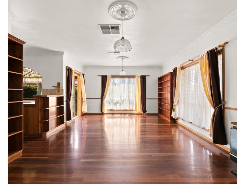 341 Spring Street, Kearneys Spring QLD 4350