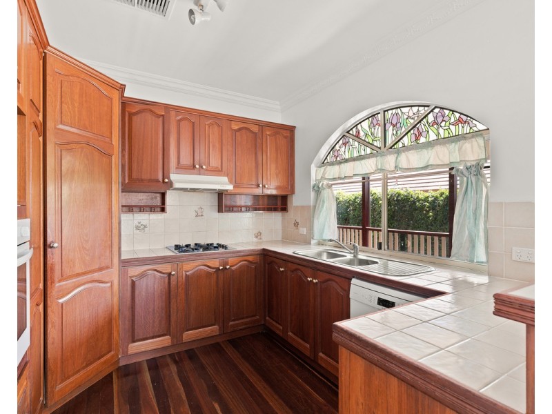 341 Spring Street, Kearneys Spring QLD 4350