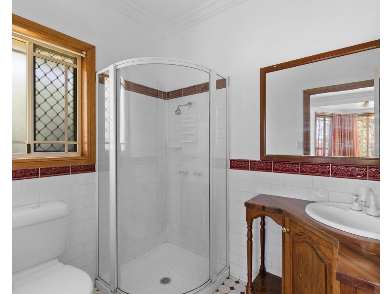 341 Spring Street, Kearneys Spring QLD 4350