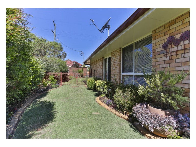 429 Hume Street, Kearneys Spring QLD 4350