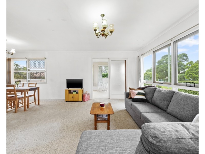 13 Cathro Street, Rockville QLD 4350