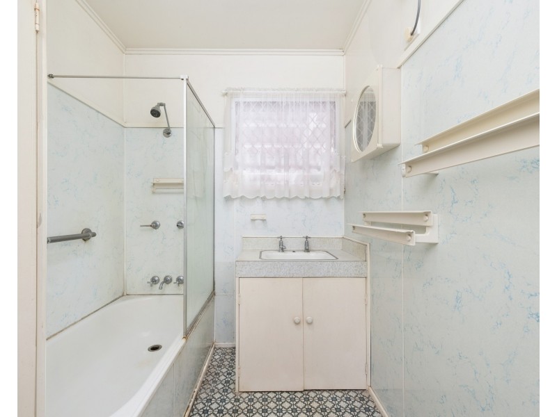 13 Cathro Street, Rockville QLD 4350