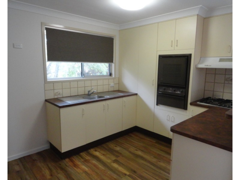 1/166 Ramsay Street, Centenary Heights QLD 4350