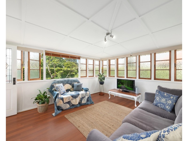 194 Campbell Street, Newtown QLD 4350