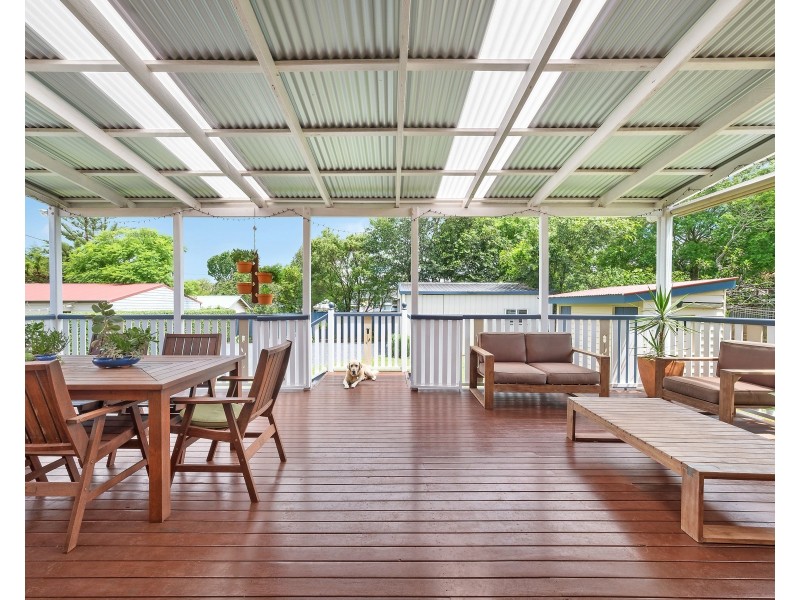 194 Campbell Street, Newtown QLD 4350