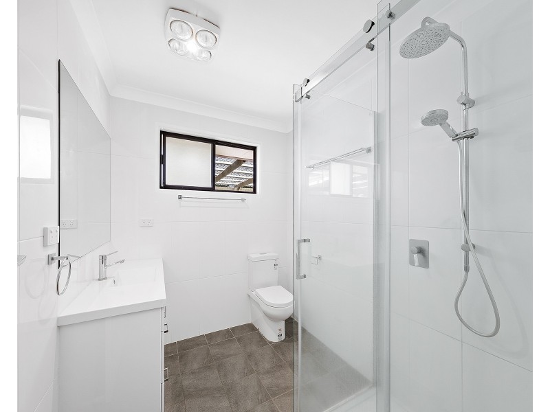 28 Debra Street, Centenary Heights QLD 4350