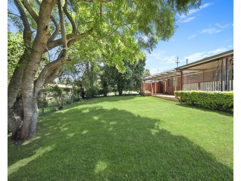 28 Debra Street, Centenary Heights QLD 4350